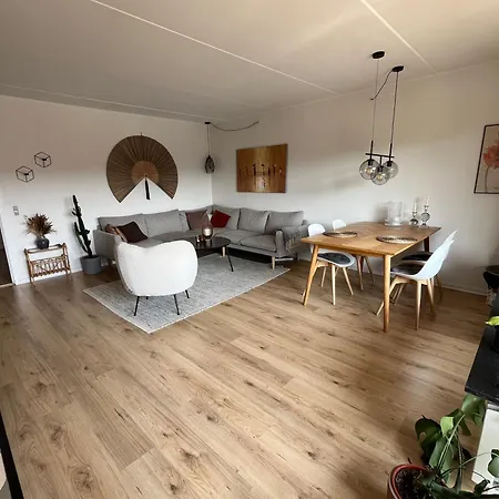 Beliggende A-oase Med Gratis Parkering I C Lägenhet *